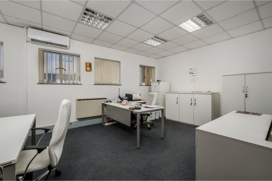 Commercial Property for Sale in Markman Industrial Eastern Cape